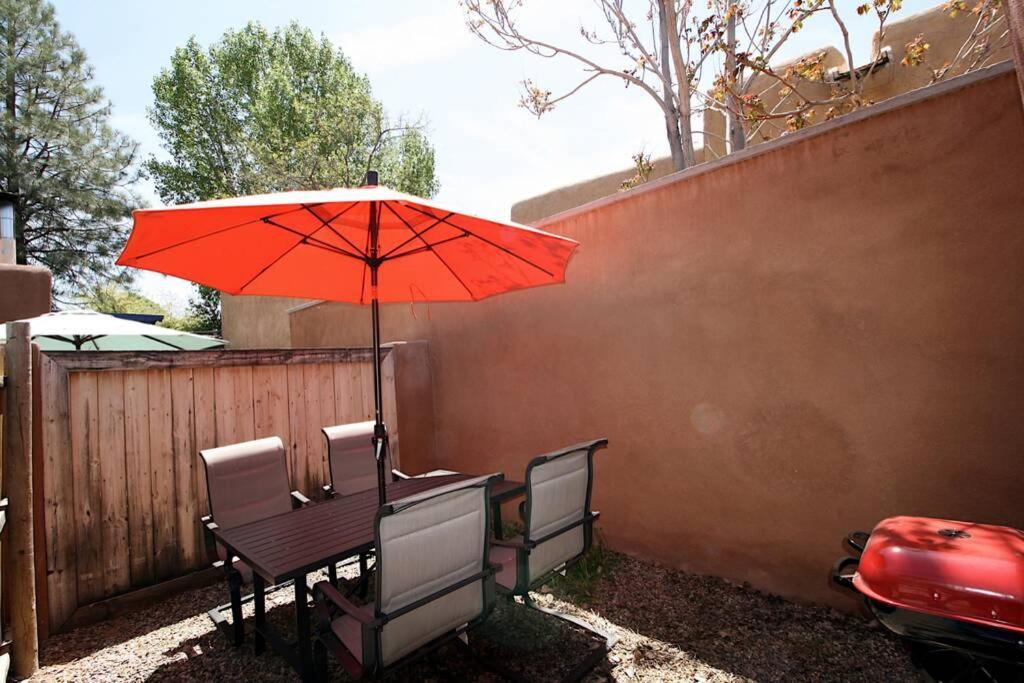 Galisteo Getaway - Courtyard - Near Railyard Villa Santa Fe Bagian luar foto