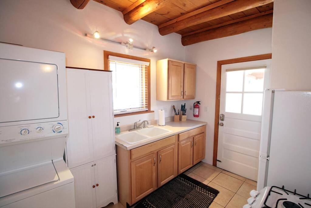 Galisteo Getaway - Courtyard - Near Railyard Villa Santa Fe Bagian luar foto